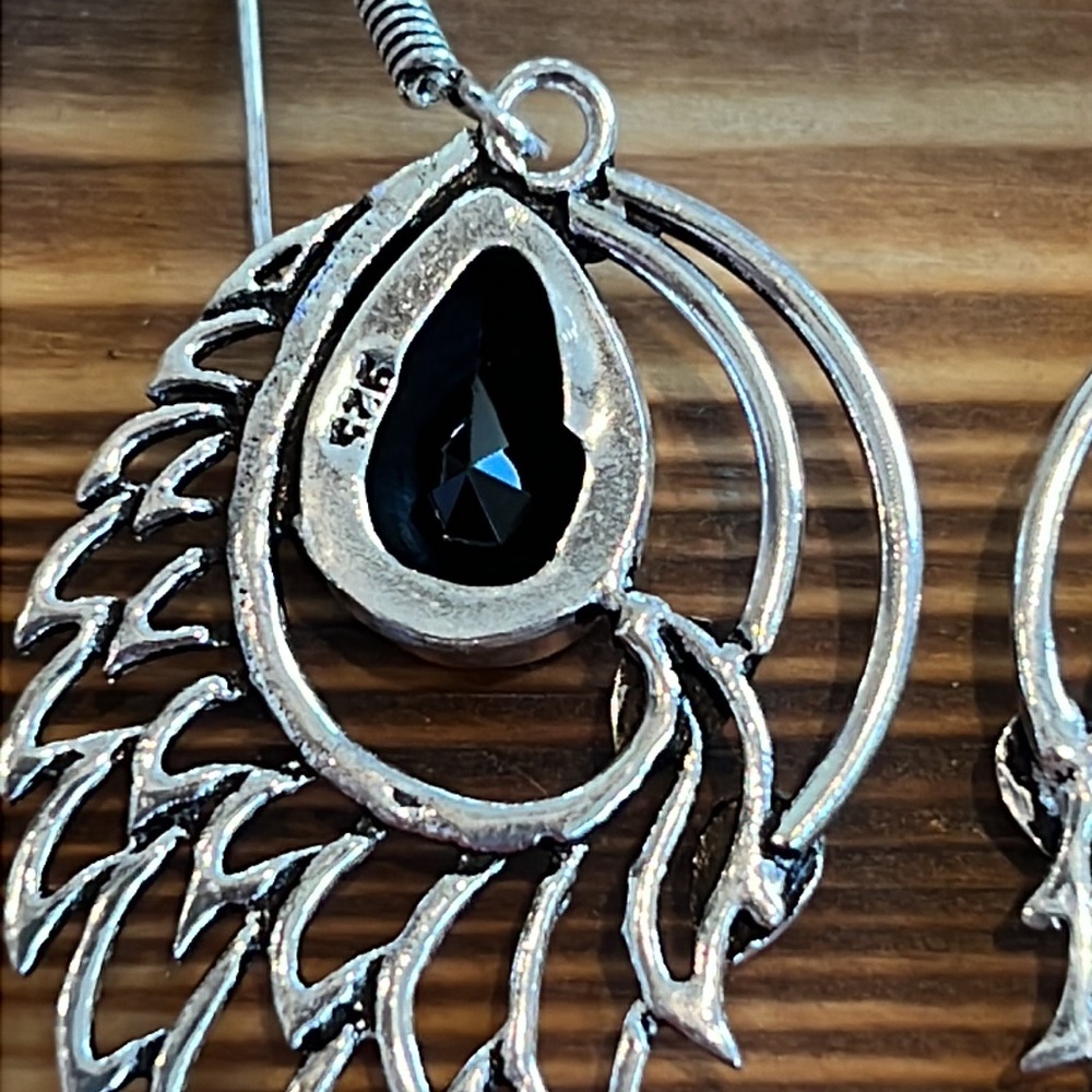 #107 Black Onyx Wings 🪽 Handcrafted Earrings NWOT - Picture 6 of 13